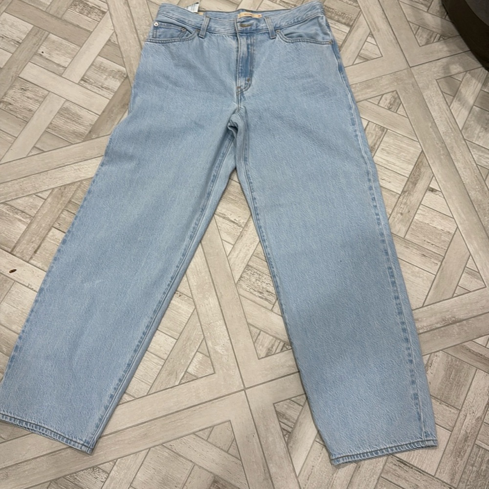 Levi’s baggy dad. 29.  LIKE NEW - WORN ONCE